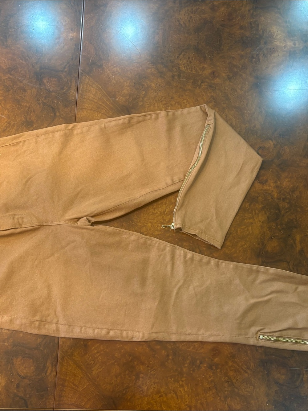 L'AGENCE Men's Tan Zip-Ankle Chinos